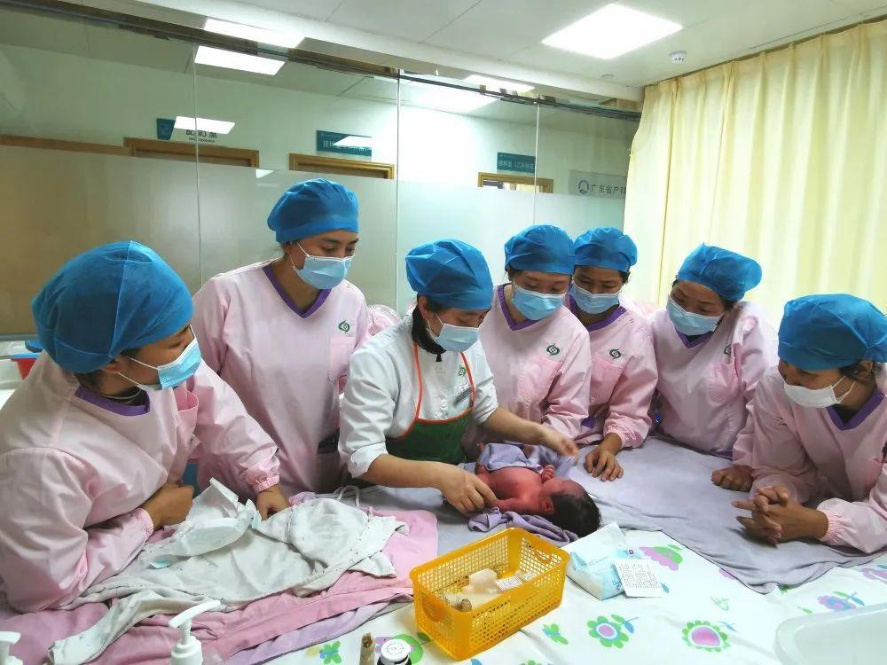 日照妇婴监护型护送